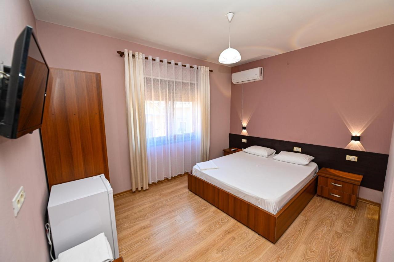 Hotel Epoka Shkoder Exterior photo