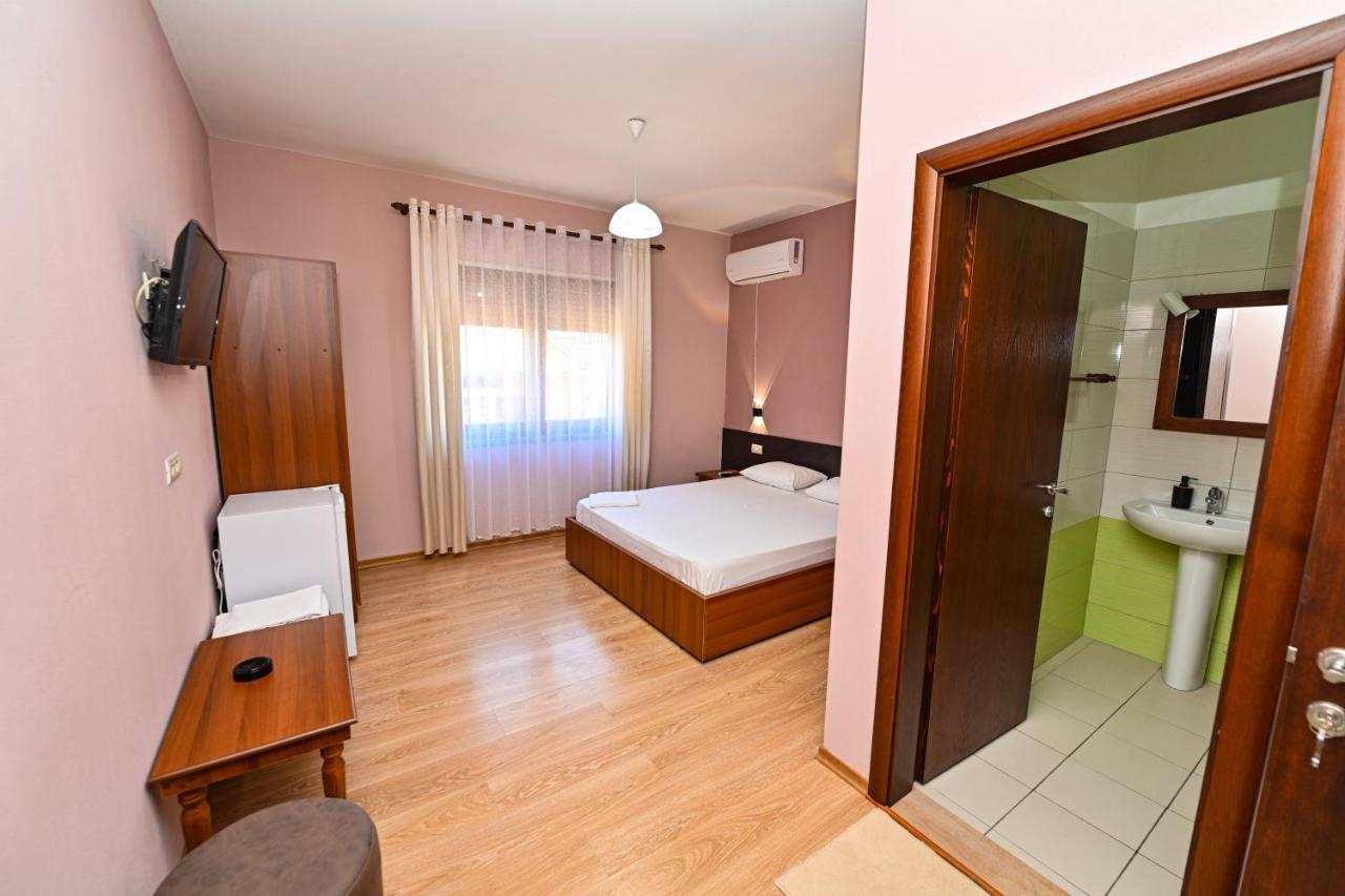 Hotel Epoka Shkoder Exterior photo