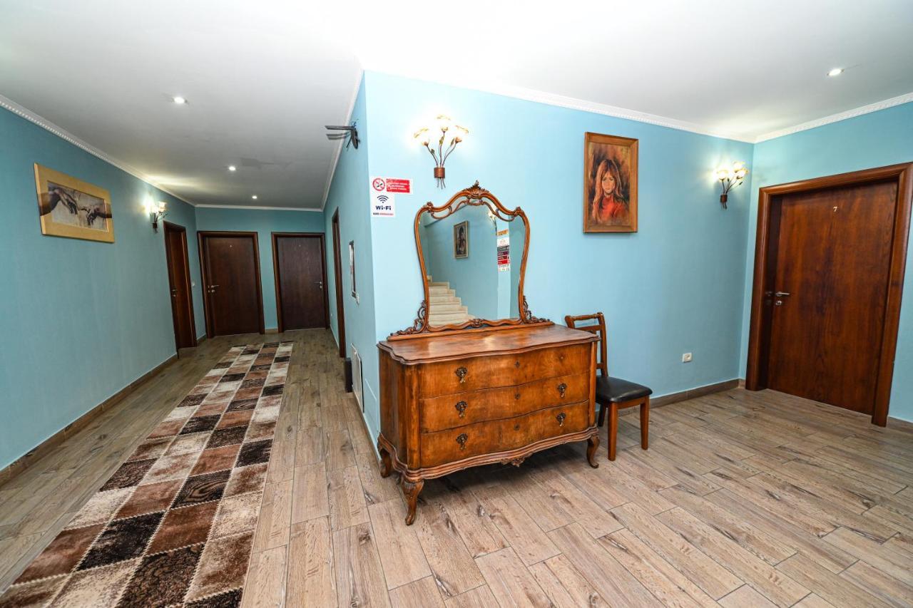 Hotel Epoka Shkoder Exterior photo